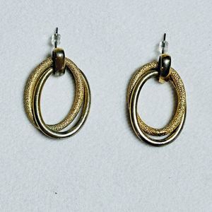 Pierced Earrings Double Hoops Goldtone Flat and Sparkly Metal‎ Preowned
